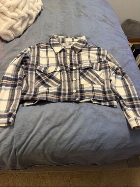ZARA Gray, Cream and Light Blue Plaid Button Shirt Jacket